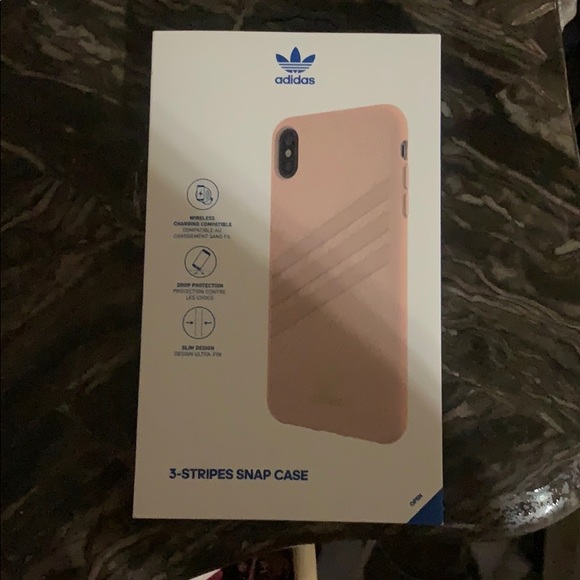 adidas xs max case